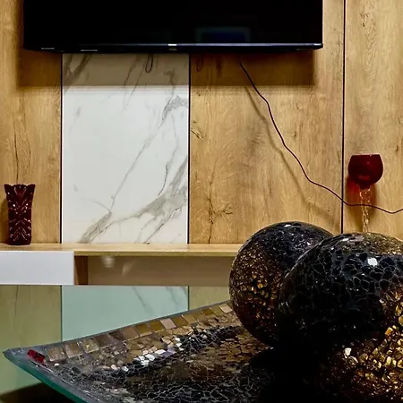 Apartment Midtown Cozy Tirana